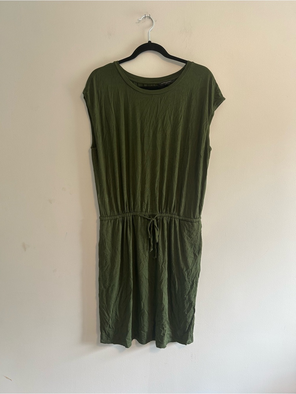 Banana Republic large Olive Green Midi Drawstring Waist sleeveless Dress